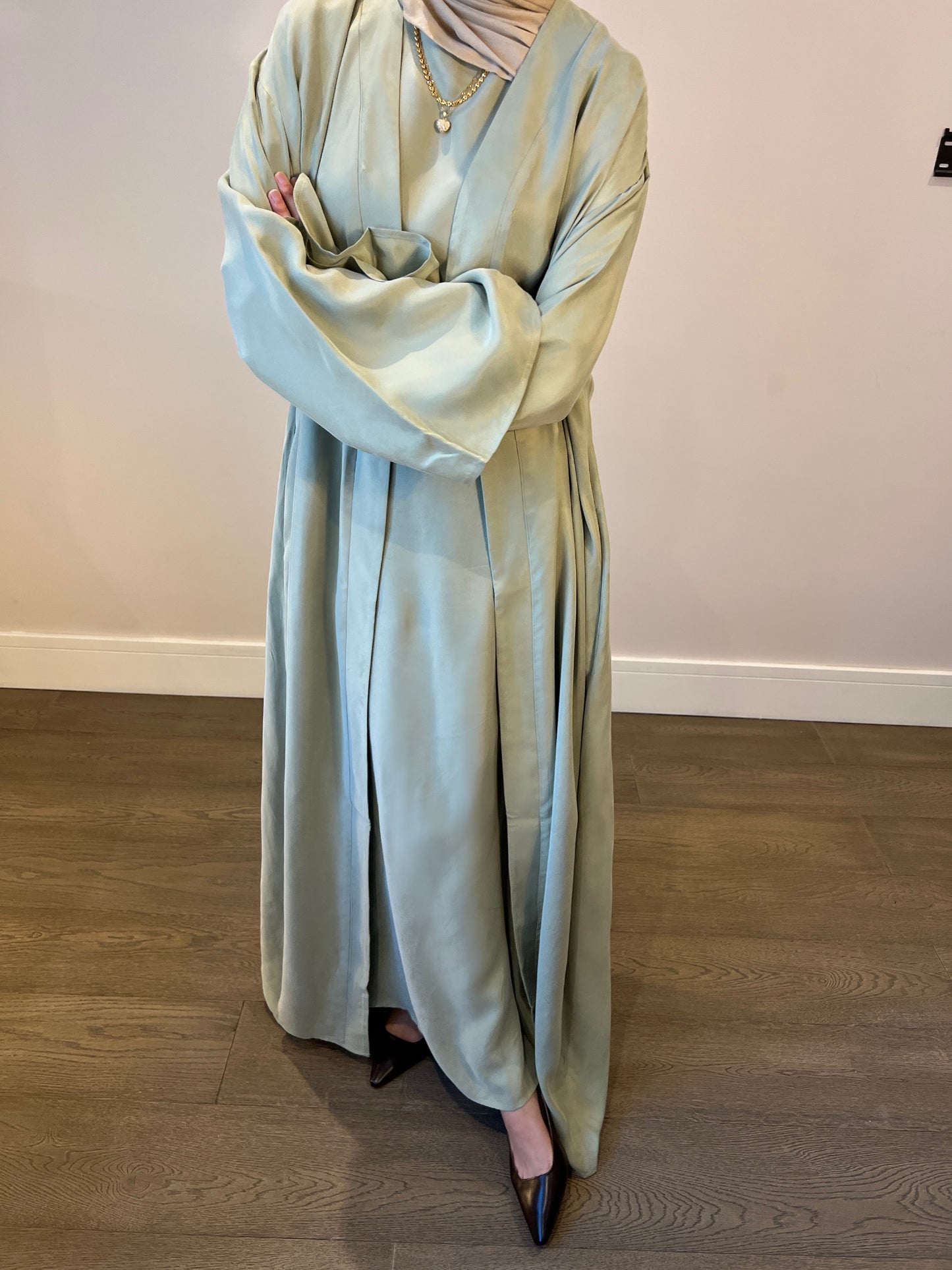 YARA ABAYA IN LEAF